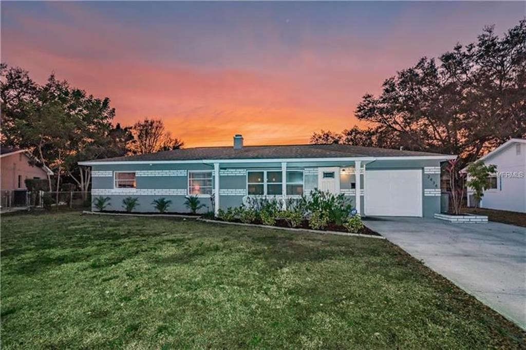 2434 65TH STREET N ST PETERSBURG, FL 33710