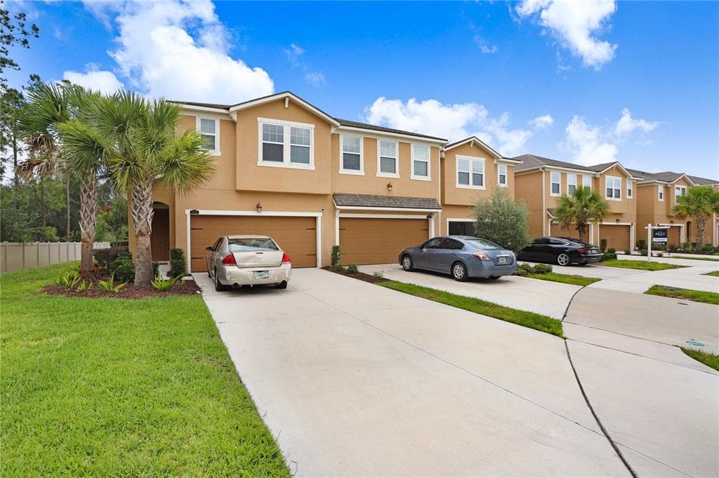 10206 NEWEL VALLEY LOOP RIVERVIEW, FL 33569