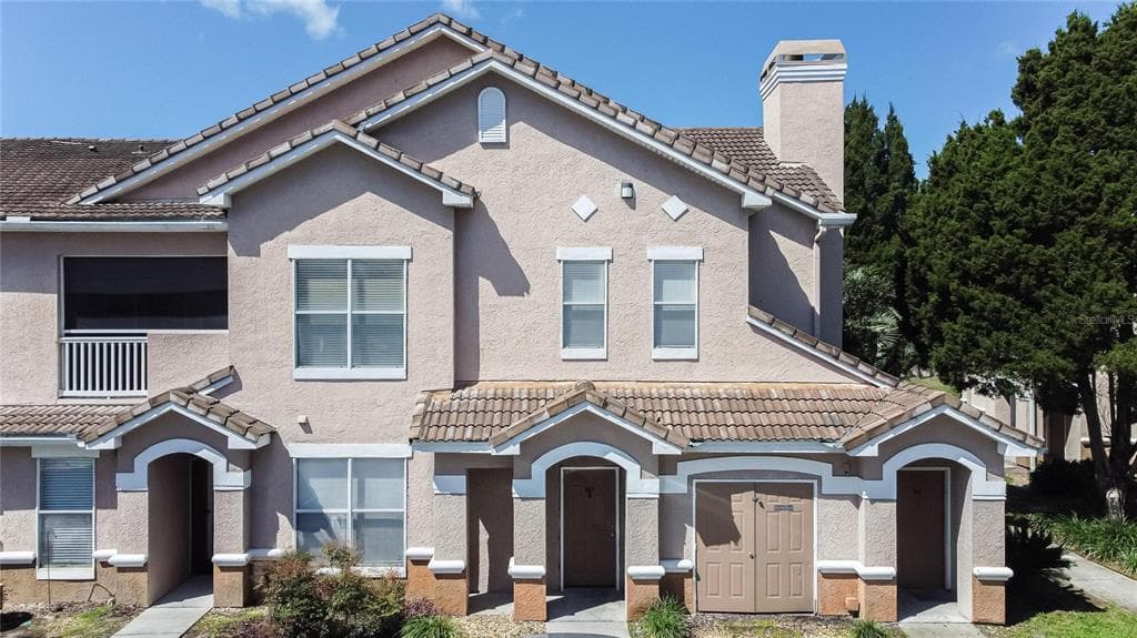 17912 VILLA CREEK DRIVE UNIT 17912 TAMPA, FL 33647