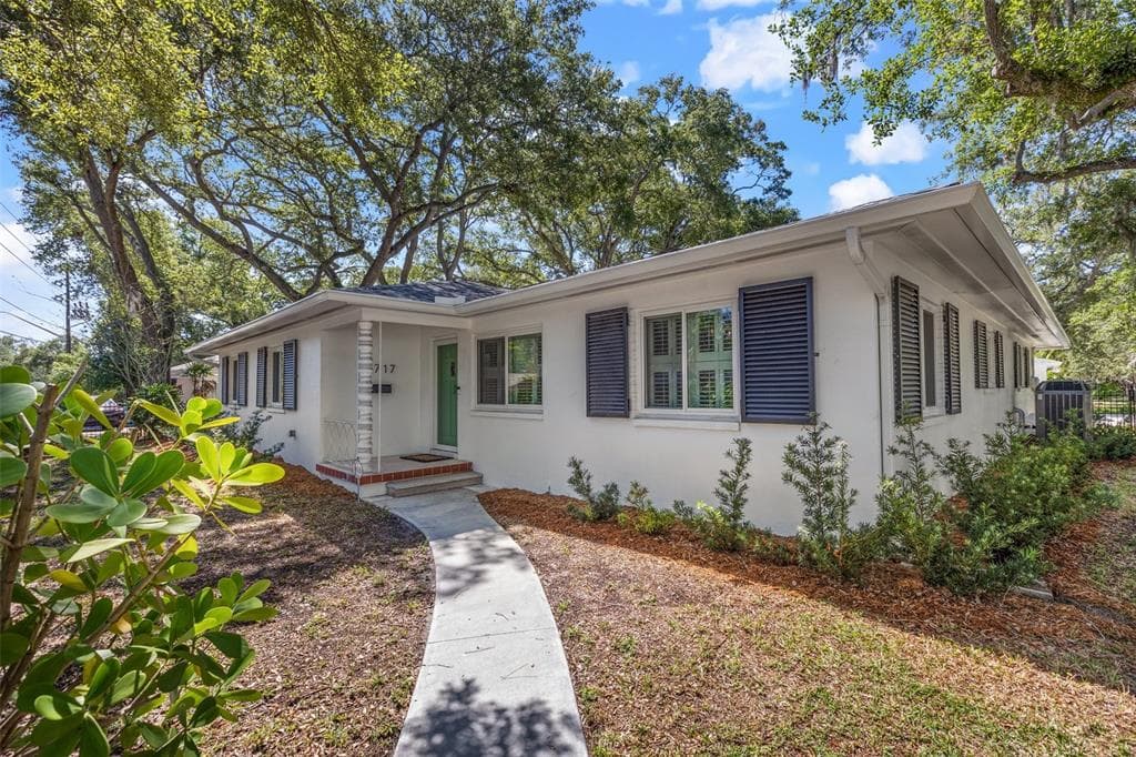 3717 8TH STREET N ST PETERSBURG, FL 33704
