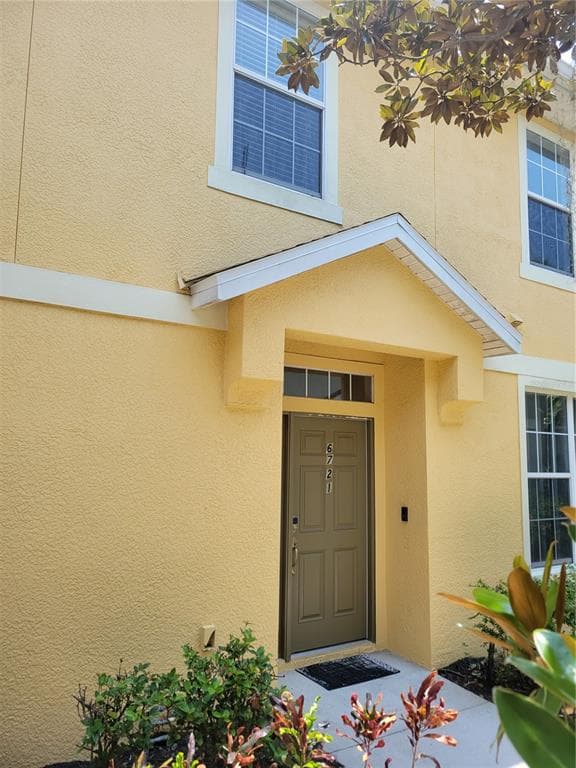 6721 EAGLE FEATHER DRIVE