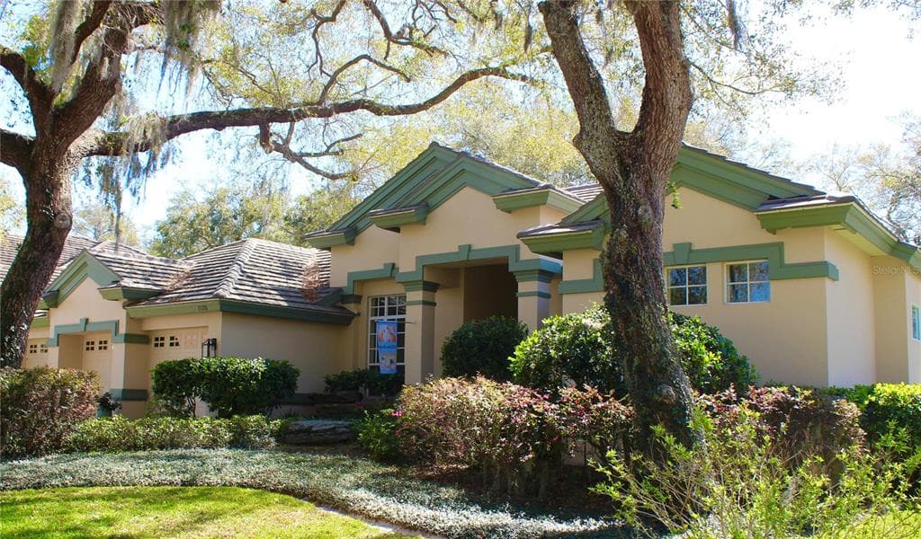 1520 CANOPY OAKS BOULEVARD PALM HARBOR, FL 34683