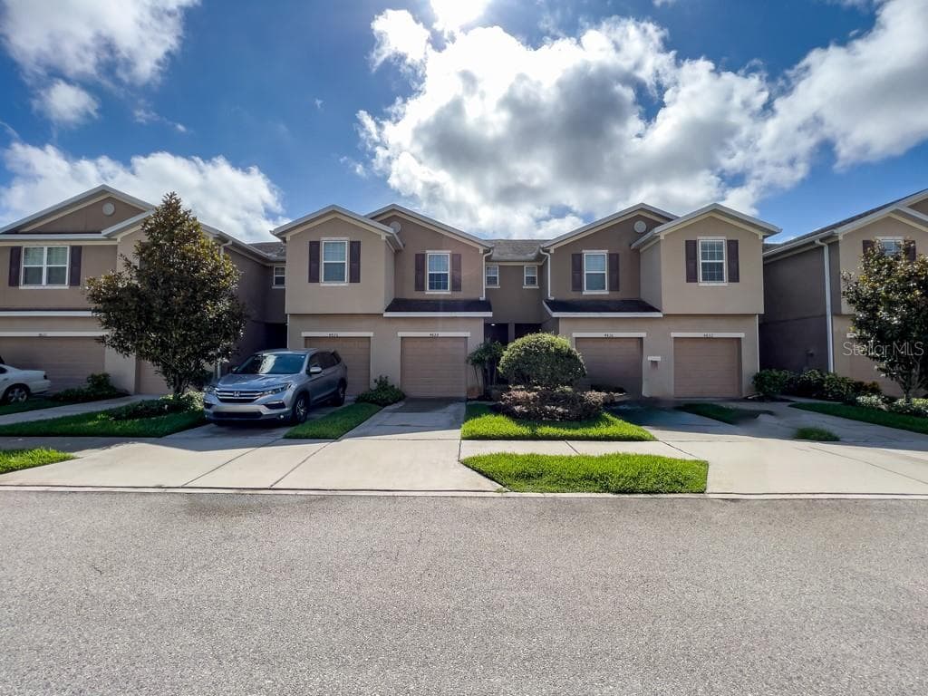 4828 WHITE SANDERLING COURT TAMPA, FL 33619