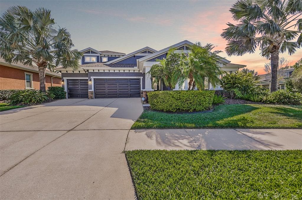 7003 COVINGTON STONE AVENUE APOLLO BEACH, FL 33572