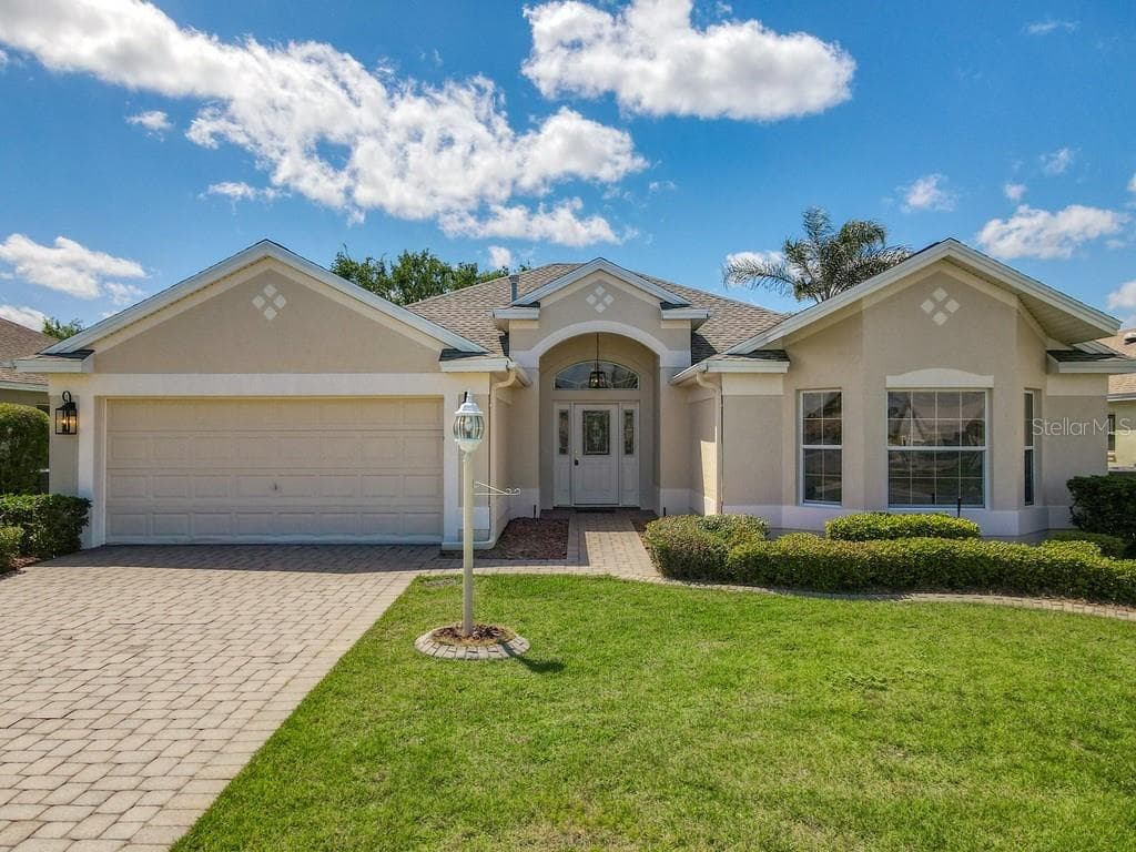 1741 OAK FOREST DRIVE THE VILLAGES, FL 32162
