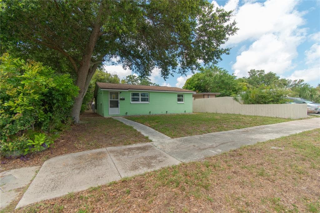 4118 4TH AVENUE N ST PETERSBURG, FL 33713