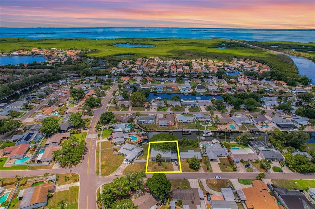10704 DALTON AVENUE TAMPA, FL 33615