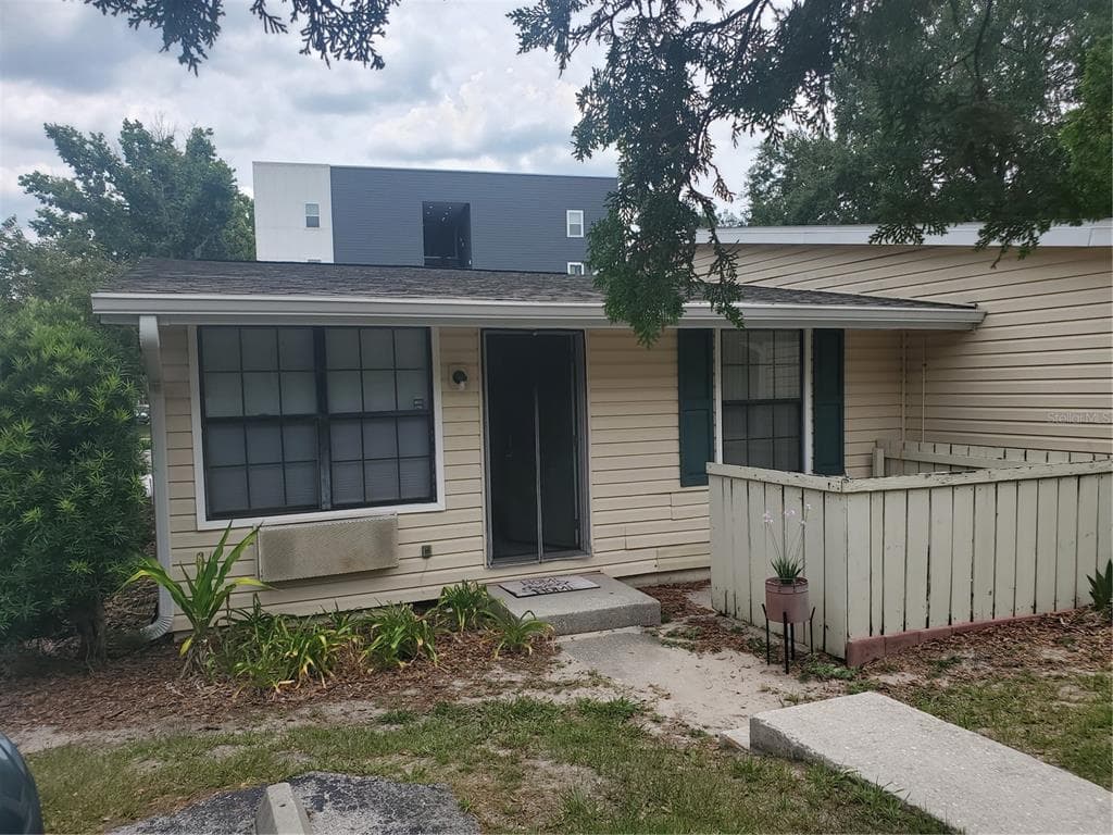 2490 SW 14TH DRIVE UNIT 2 GAINESVILLE, FL 32608
