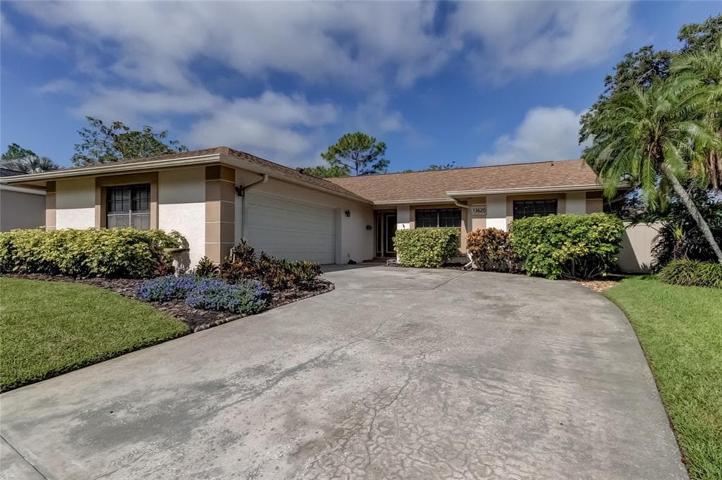 13620 CLUBSIDE DRIVE TAMPA, FL 33624