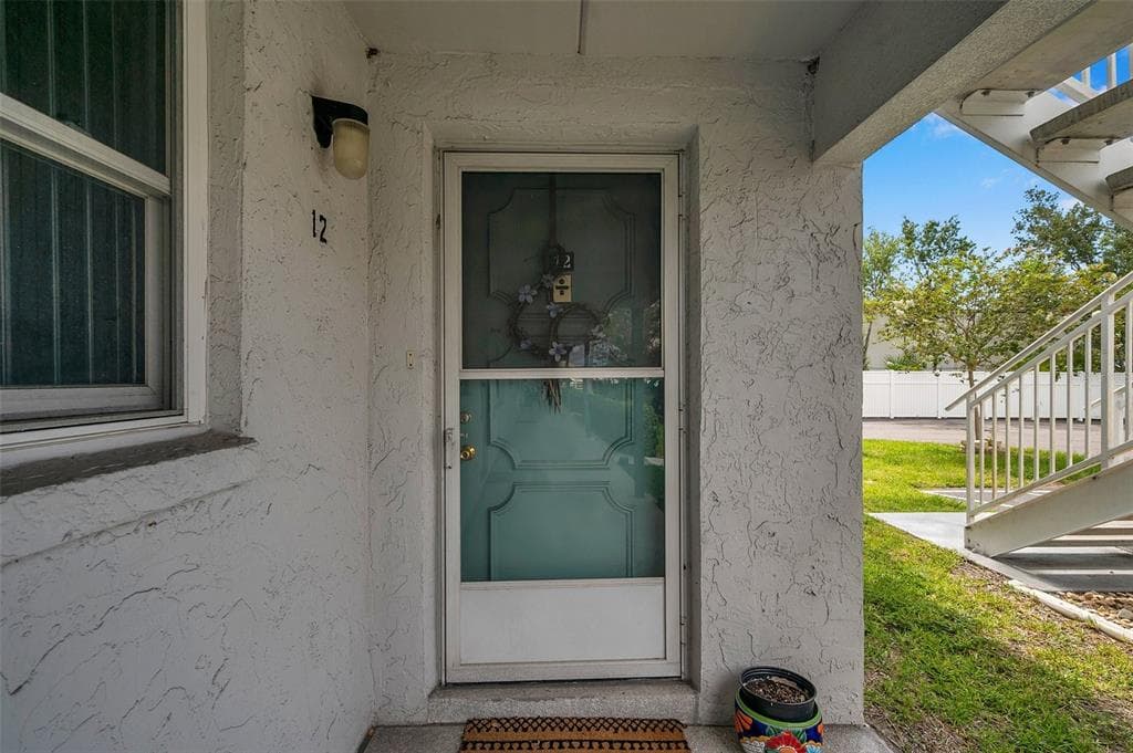 5297 81ST LANE N UNIT 12 ST PETERSBURG, FL 33709