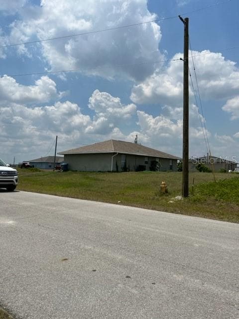 9004 MEADOW COURT LABELLE, FL 33935