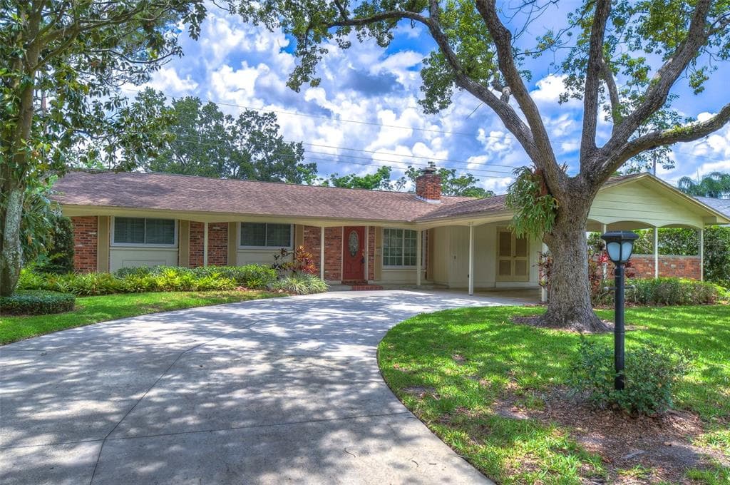 3315 VALENCIA ROAD TAMPA, FL 33618