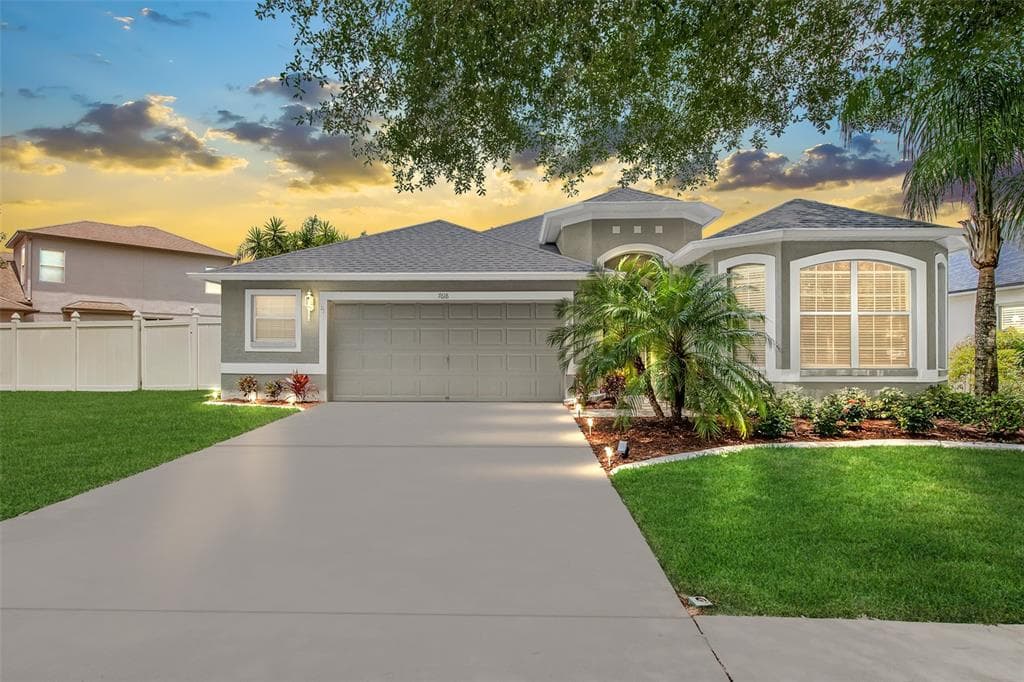 7618 BLUE SPRING DRIVE LAND O LAKES, FL 34637