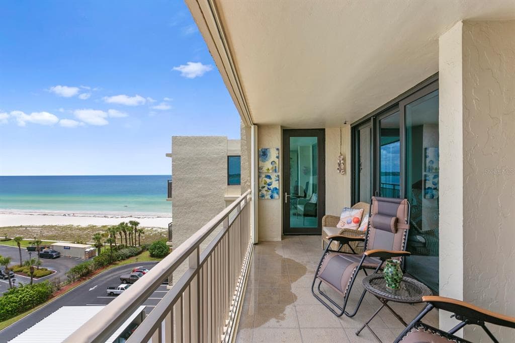 1430 GULF BOULEVARD UNIT 806 CLEARWATER, FL 33767
