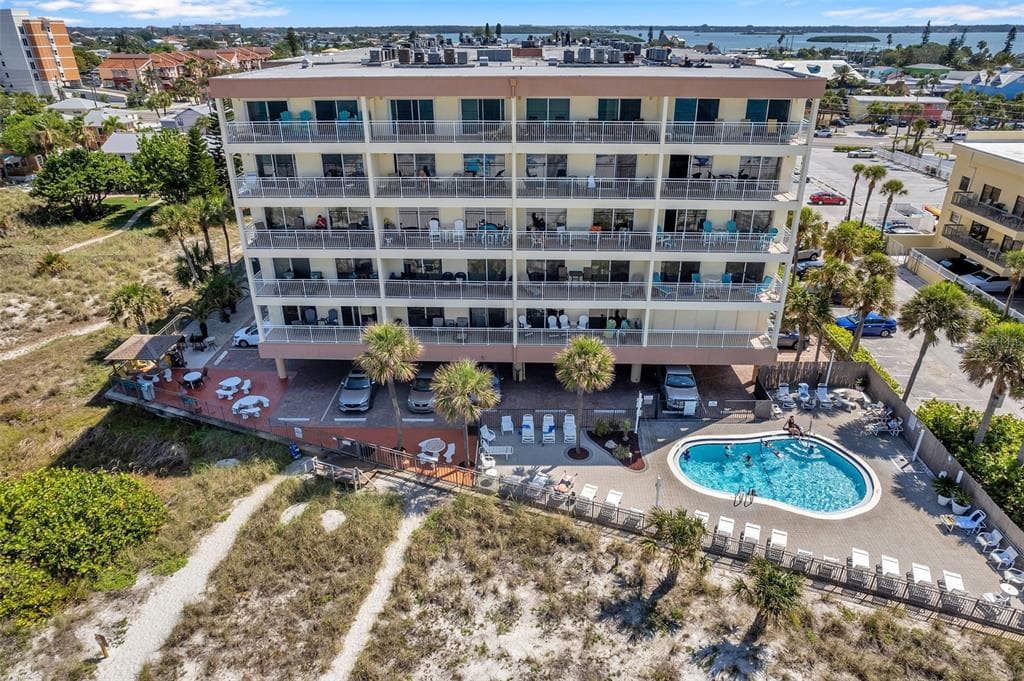 13000 GULF LANE UNIT 402 MADEIRA BEACH, FL 33708