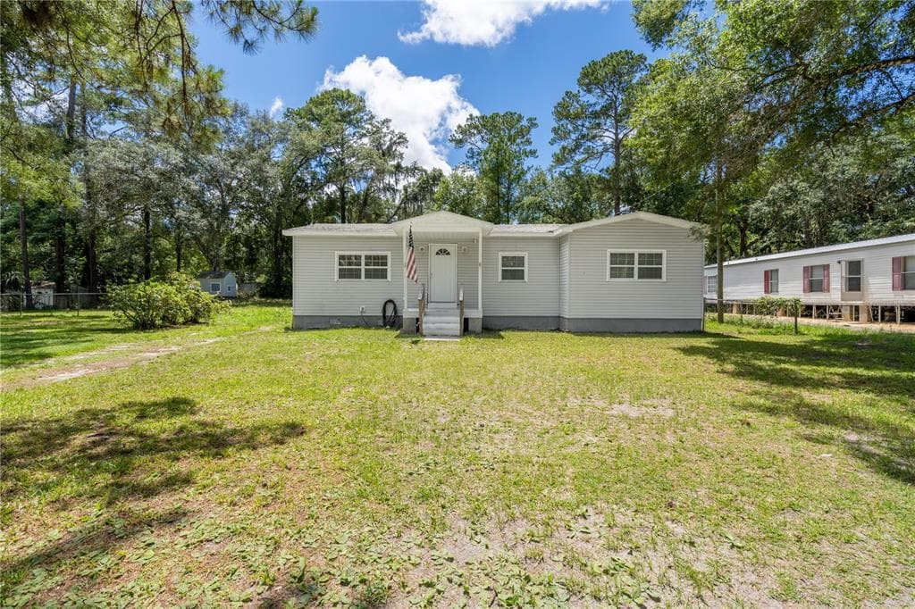 7039 HILTON DRIVE BROOKSVILLE, FL 34601