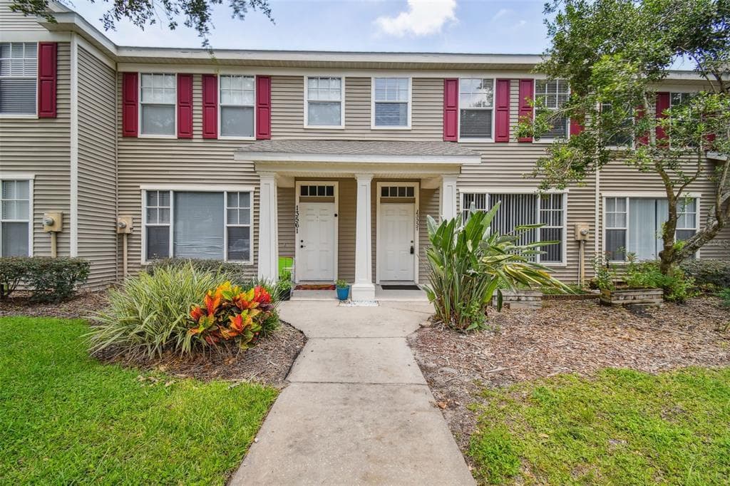 13557 FOREST LAKE DRIVE LARGO, FL 33771