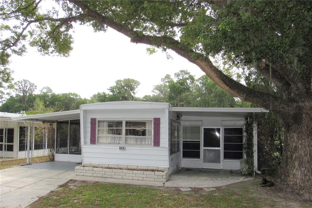 5014 SHIRLEY CIRCLE ZEPHYRHILLS, FL 33542