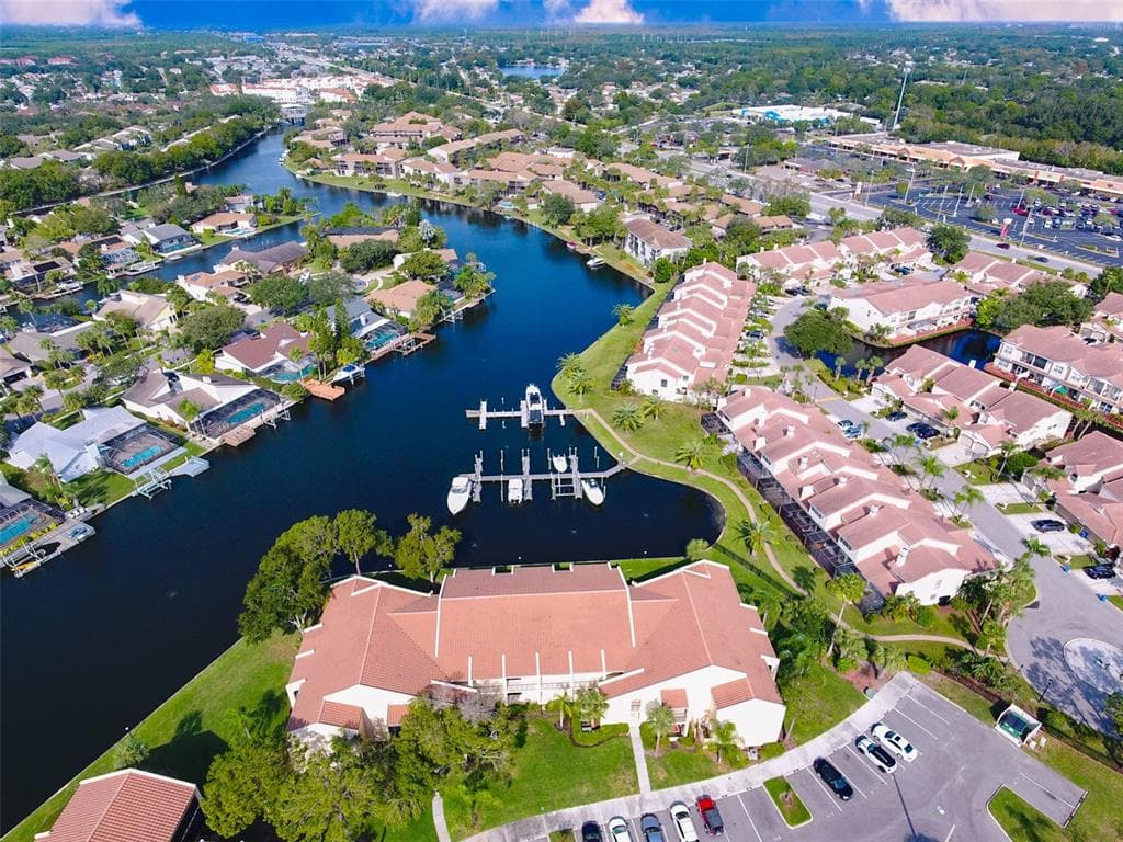 6330 GRAND BAHAMA CIRCLE UNIT E TAMPA, FL 33615