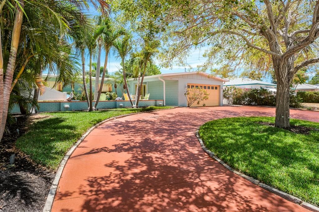 2823 W VINA DEL MAR BOULEVARD ST PETE BEACH, FL 33706