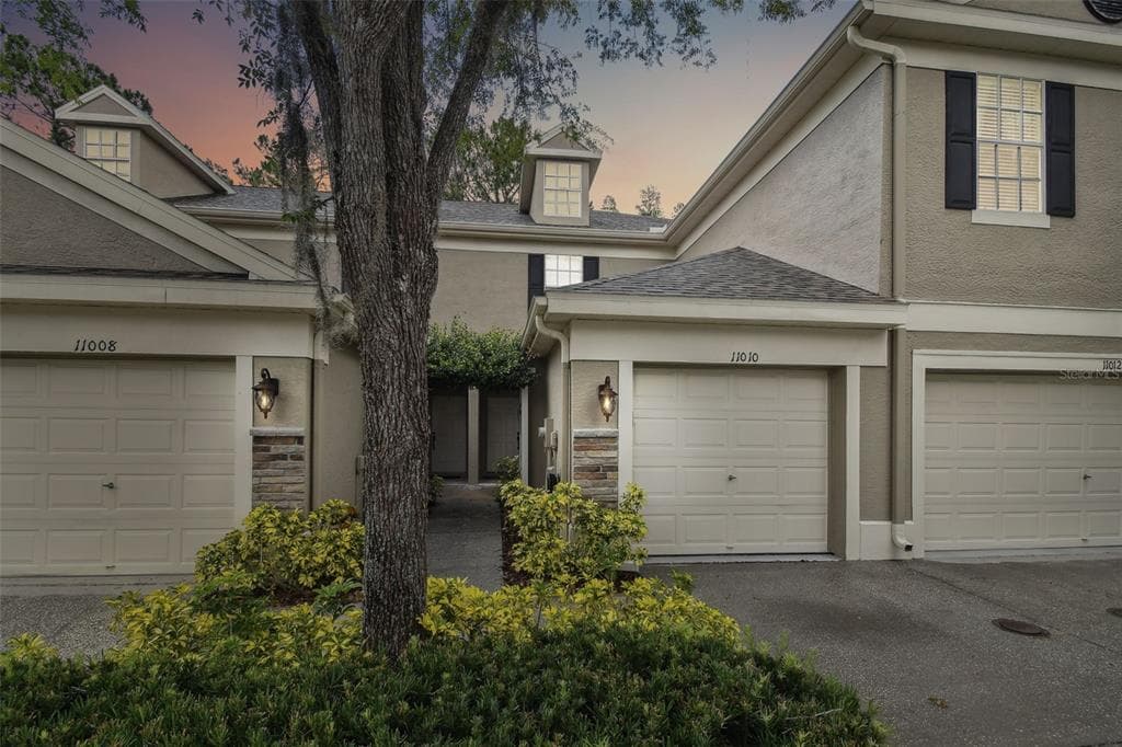 11010 WINDSOR PLACE CIRCLE TAMPA, FL 33626