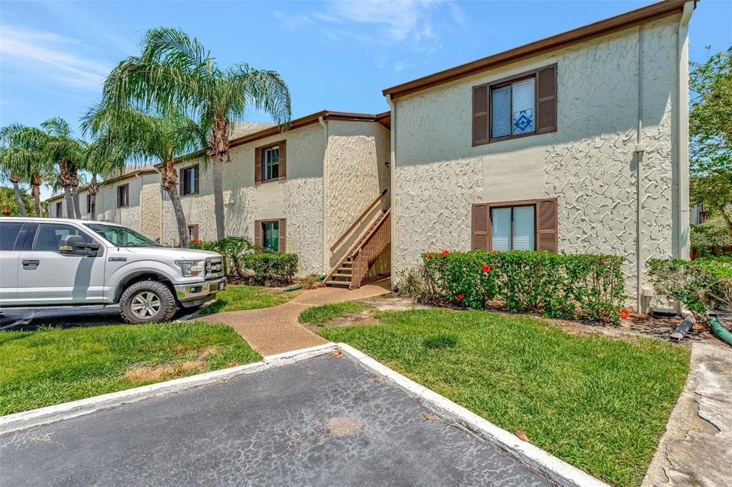 731 115TH AVENUE N UNIT 1710 ST PETERSBURG, FL 33716