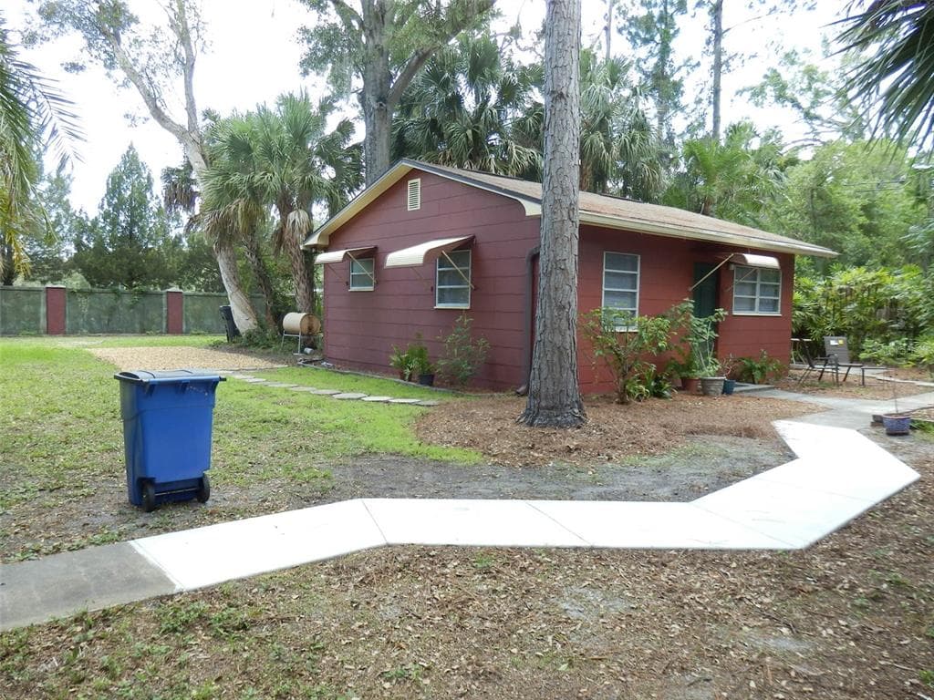 4015 37TH STREET N UNIT #REAR-WEST ST PETERSBURG, FL 33714