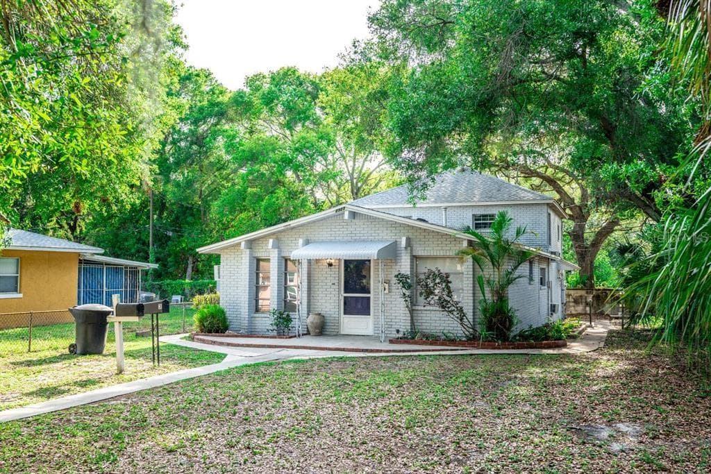 2323 12TH STREET S UNIT 1 ST PETERSBURG, FL 33705