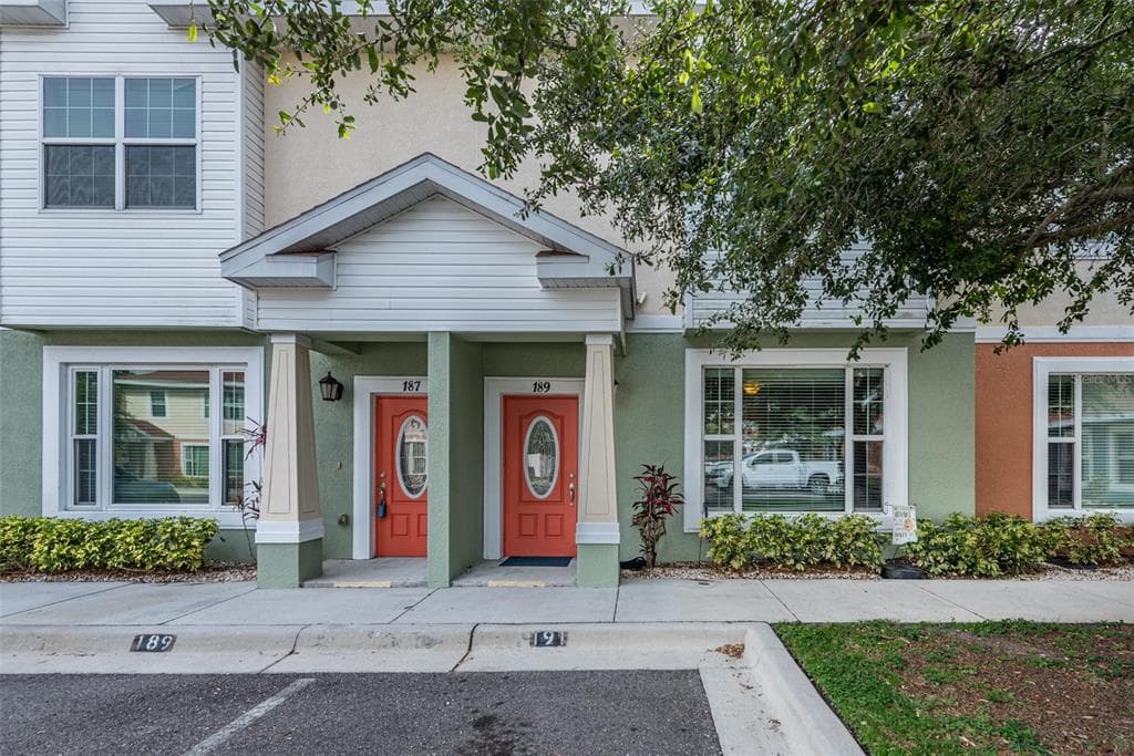 189 ALEXANDER WOODS DRIVE PLANT CITY, FL 33563