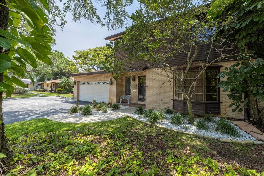 5577 SYCAMORE STREET N UNIT 5577 ST PETERSBURG, FL 33703