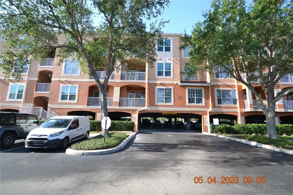 5000 CULBREATH KEY WAY UNIT 8106 TAMPA, FL 33611