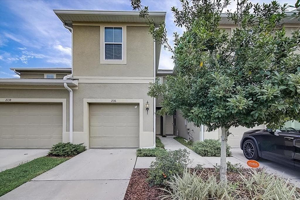 2136 LENNOX DALE LANE BRANDON, FL 33510