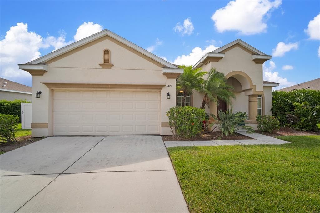 429 YORK DALE DRIVE RUSKIN, FL 33570