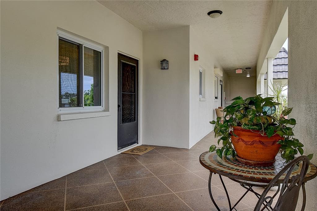 4595 CHANCELLOR STREET NE UNIT 341 ST PETERSBURG, FL 33703