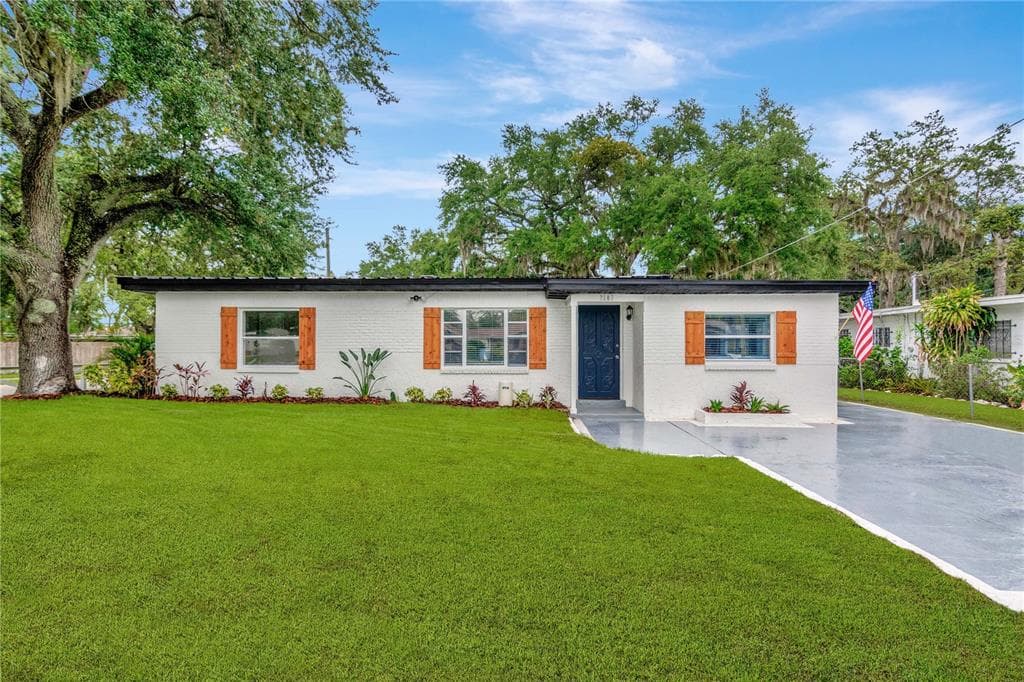 3202 E JEAN STREET TAMPA, FL 33610