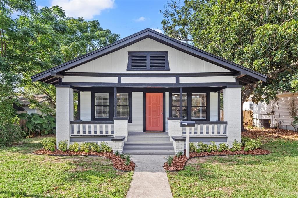 4243 4TH AVENUE S ST PETERSBURG, FL 33711