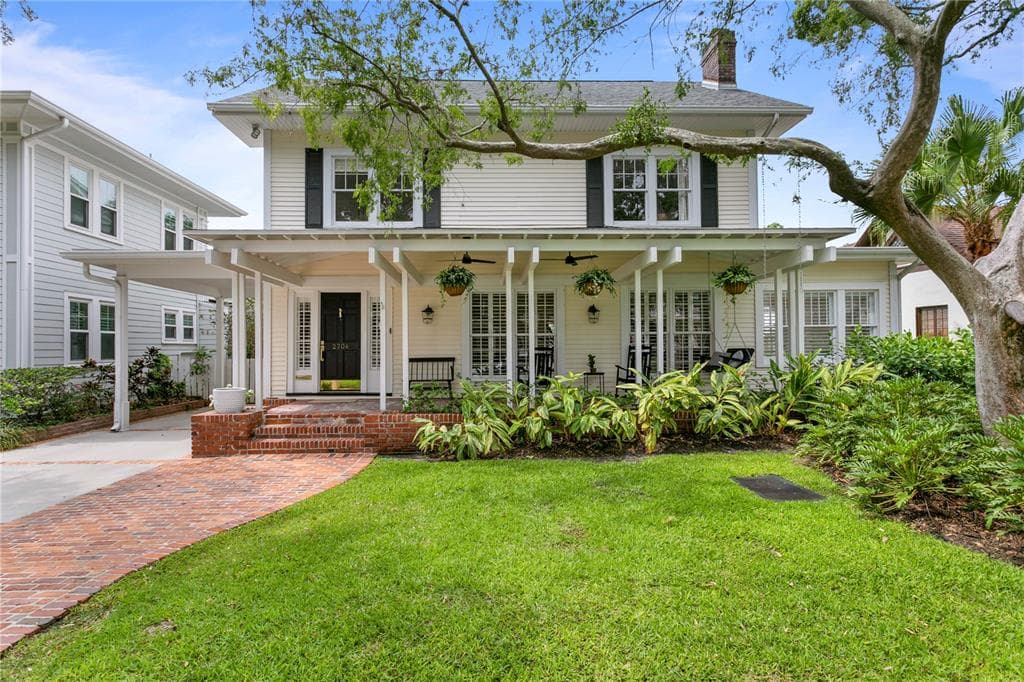 2704 W JETTON AVENUE TAMPA, FL 33629