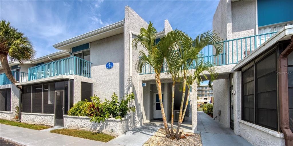 245 MEDALLION BOULEVARD UNIT F MADEIRA BEACH, FL 33708