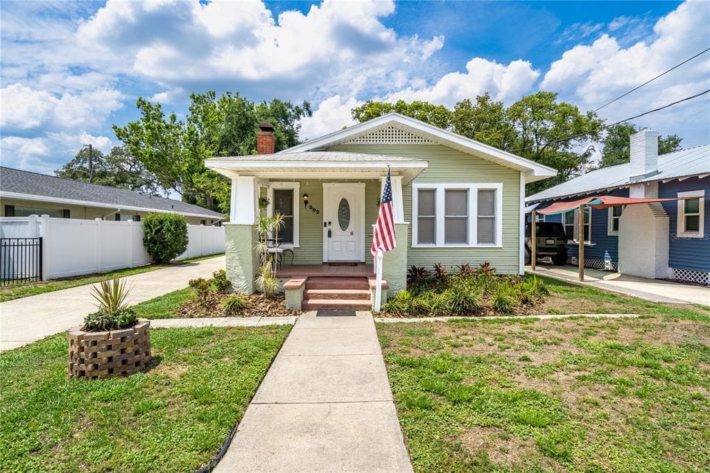 302 E FERN STREET