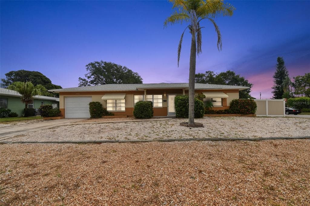 1801 40TH STREET N ST PETERSBURG, FL 33713