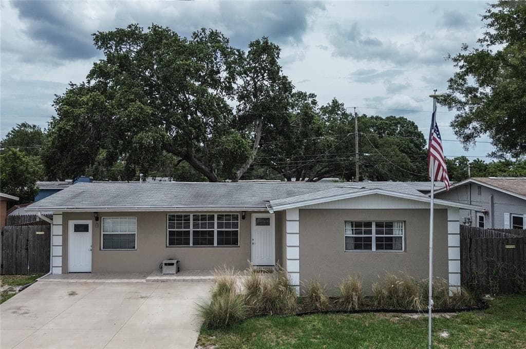 8431 74TH AVENUE N SEMINOLE, FL 33777