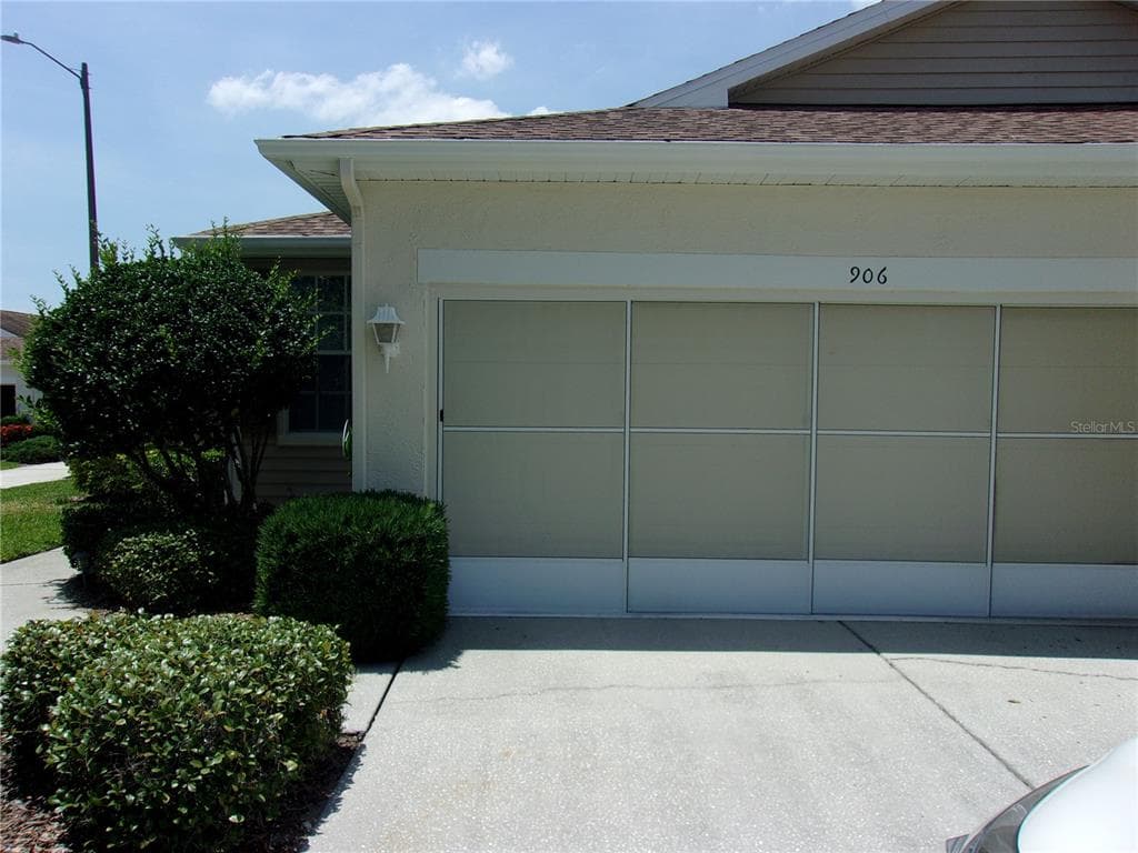 906 NEWPOINT LOOP UNIT 3 SUN CITY CENTER, FL 33573