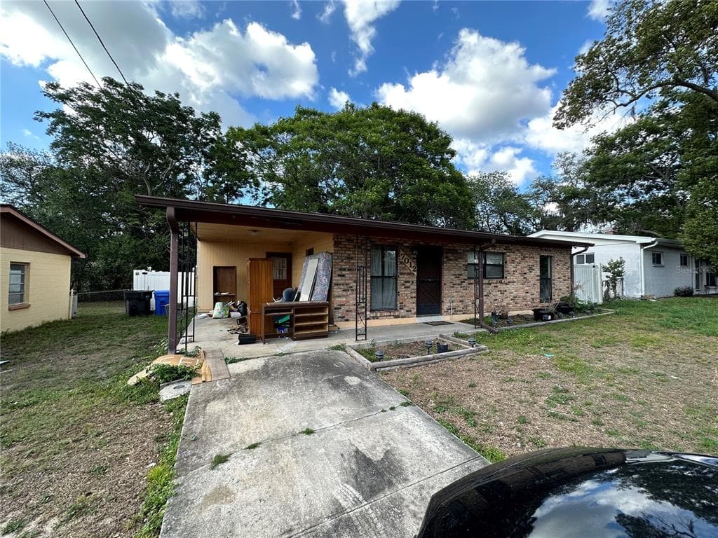 7012 CONIFER DRIVE TAMPA, FL 33637