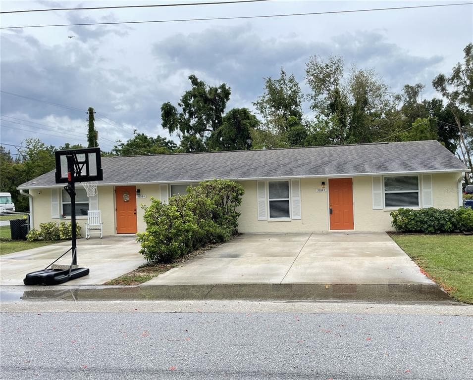3104 49TH AVENUE DRIVE W BRADENTON, FL 34207