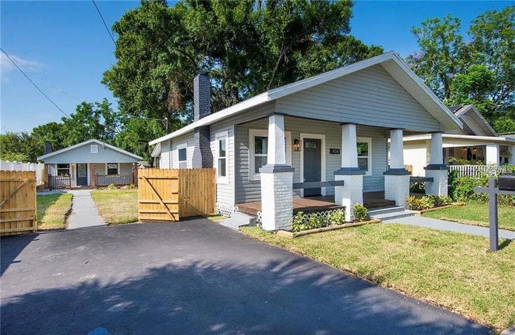 106 W HAYA STREET TAMPA, FL 33603