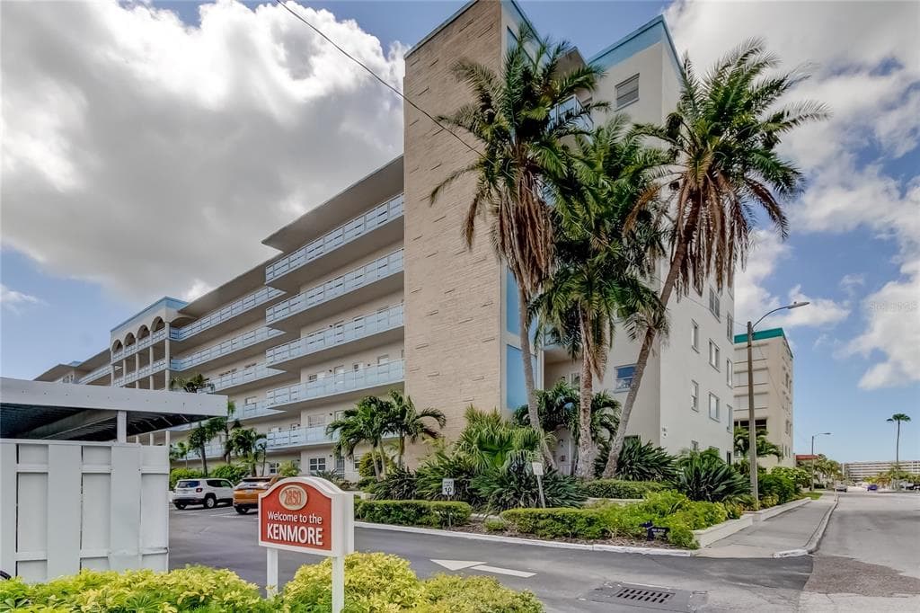 2850 59TH STREET S UNIT 109 GULFPORT, FL 33707