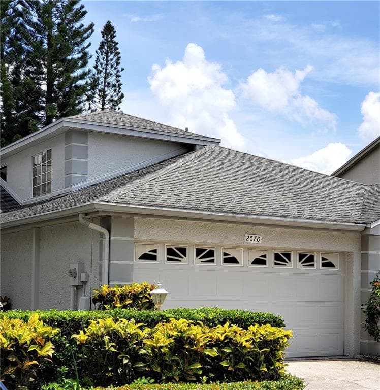 2576 PINE COVE LANE