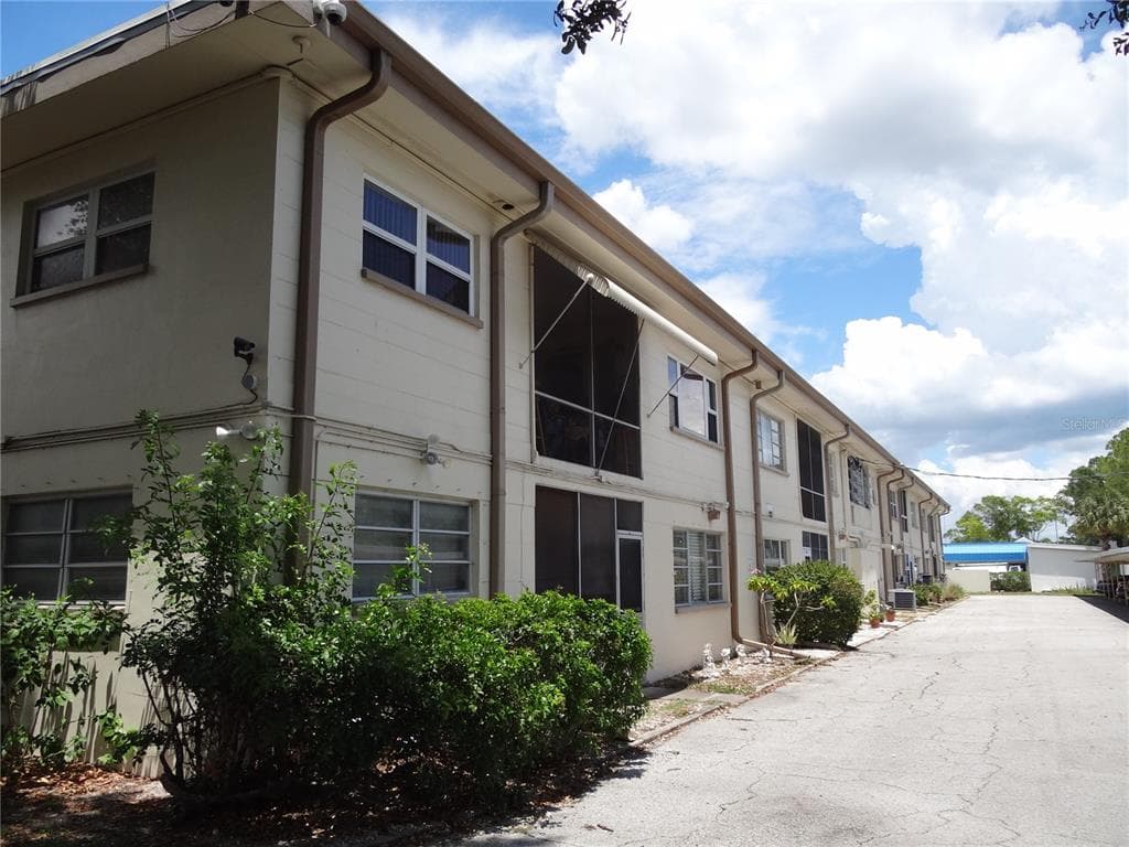 416 73RD AVENUE N UNIT 207 ST PETERSBURG, FL 33702