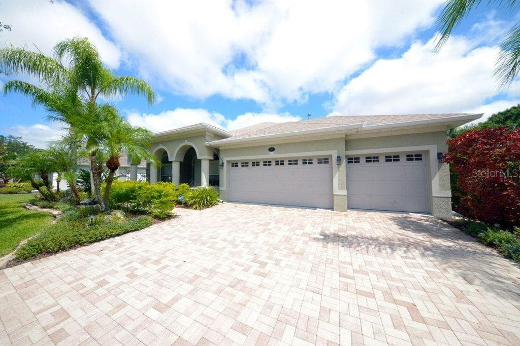 5310 CLOUDS PEAK DRIVE