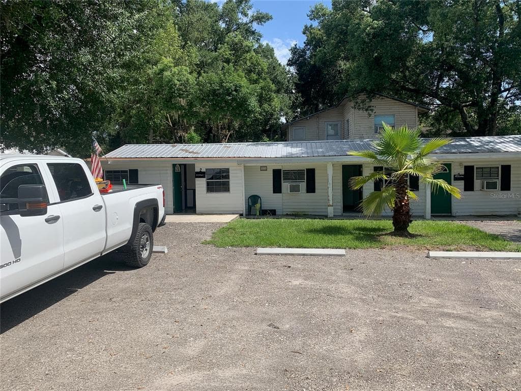 507 W BAKER STREET UNIT 1 PLANT CITY, FL 33563